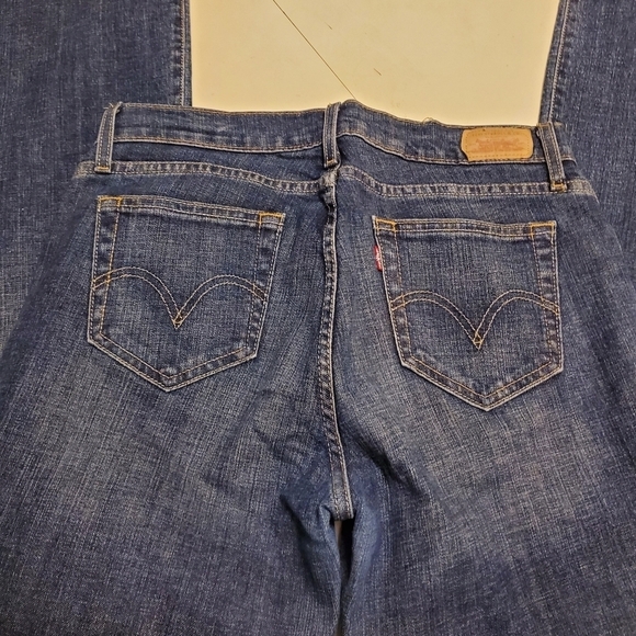Levi's 529 Womens Jeans sz 8 Curvy BootCut Mid Rise Dark Wash Denim Pant - Picture 6 of 11